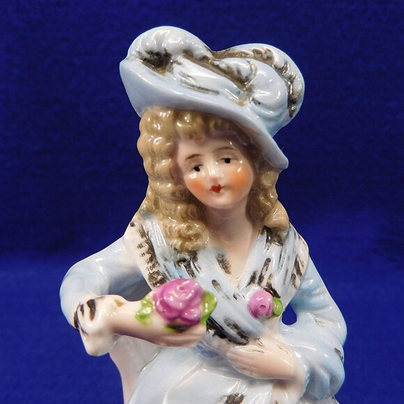 Vintage Porcelain Colonial Figurines Lady & Gentleman In Chairs Hand-Painted - Picture 3 of 8